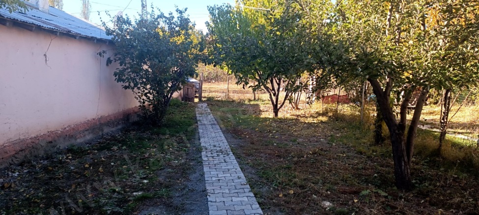 Şahindere Mah. Kağızman Satılık Müstakil Ev |  300M2 2.500.000Tl Resim-2