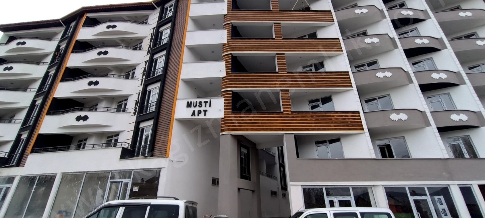 Şahindere Mah. Kağızman Satılık Daire |  3+1 Oda | 138M2 2.800.000Tl | 3. Kat | Doğalgaz(Kombi) | 1 Banyo | 1 Yatak Odası Resim-3