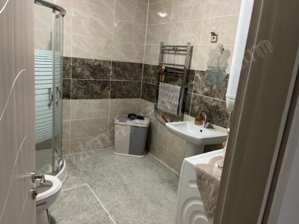 Şahindere Mah. Kağızman Satılık Daire |  3+1 Oda | 138M2 2.800.000Tl | 3. Kat | Doğalgaz(Kombi) | 1 Banyo | 1 Yatak Odası Resim-5