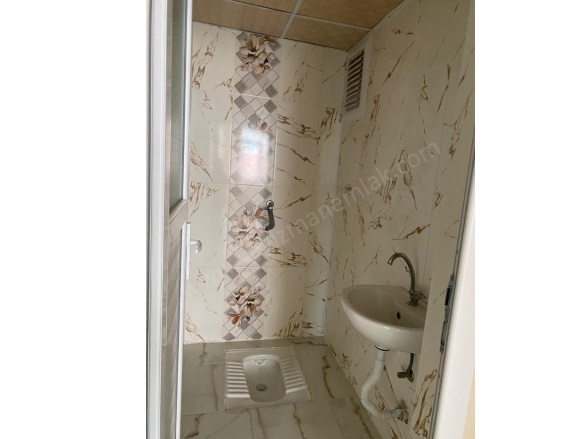 Şahindere Mah. Kağızman Satılık Daire |  2+1 Oda | 100M2 2.250.000Tl  Krediye Uygun  | 3. Kat | Doğalgaz(Kombi) | 1 Banyo | 1 Yatak Odası Resim-5