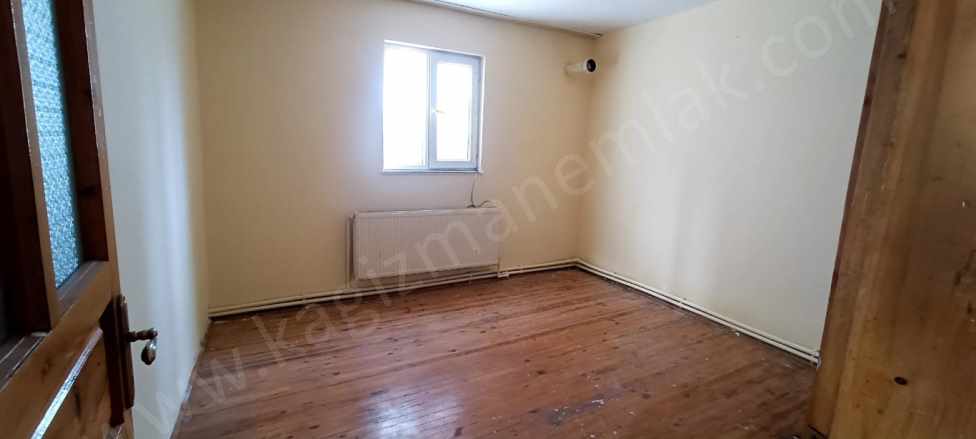 Kiralık Müstakil Ev Bahçeli Ve Bahçe Kağızman Şahindere Mah