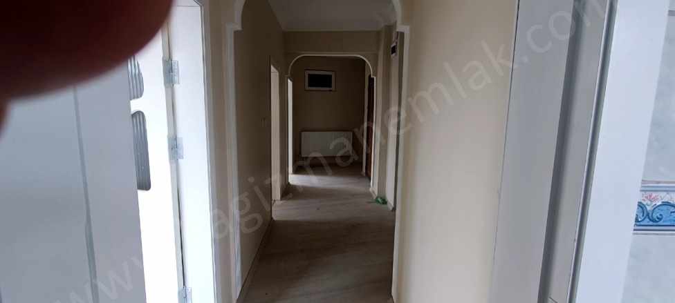 Kağızmanda Satılık Daire 2+1 Kars Şahindere Mah