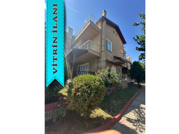 Burgazada Mah. Adalar Satılık Yazlık |  4+2 Oda | 200M2 6.900.000Tl  Krediye Uygun  Eşyalı  | Müstakil | Doğalgaz(Kombi) | 3 Banyo Resim-4