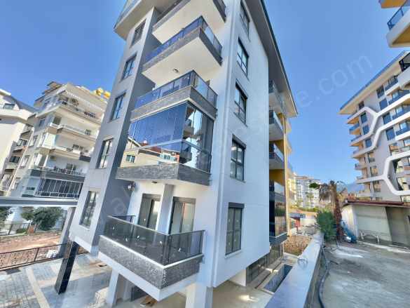 2+1 Deniz Manzaralı Tosmur Da Satılık Daire Çok Uygun Yeni Sıfır Bina 2025 Yapım Alanya Mah