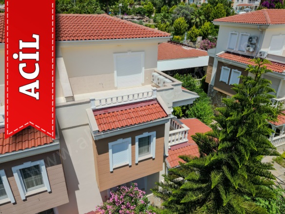 İncekum Mah. Alanya Acil Satılık Villa |  3+1 Oda | 140M2 185.000€  Krediye Uygun  Eşyalı  | Tripleks | Klima | 2 Banyo | 3 Yatak Odası Resim-2