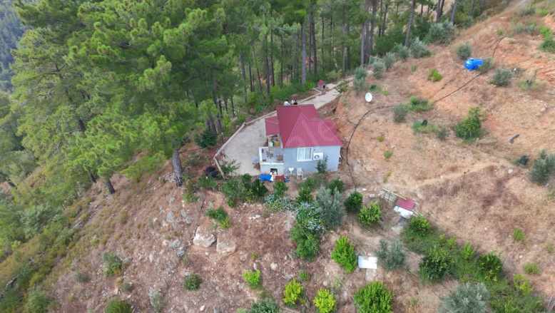 Alanya Dimçayı Da Satılık Tarla 2 400 M2 1+1 Ev Var içinde Gümüşkavak Mah