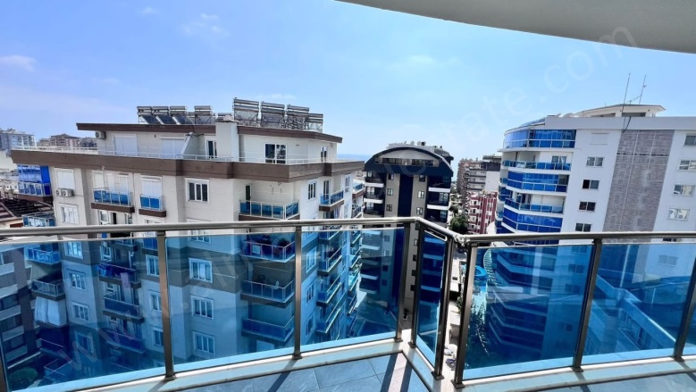 Mahmutlar Mah. Alanya Acil Satılık Daire |  1+1 Oda | 60M2 84.000€ Eşyalı  | 8. Kat | Klima | 1 Banyo | 1 Yatak Odası Resim-1