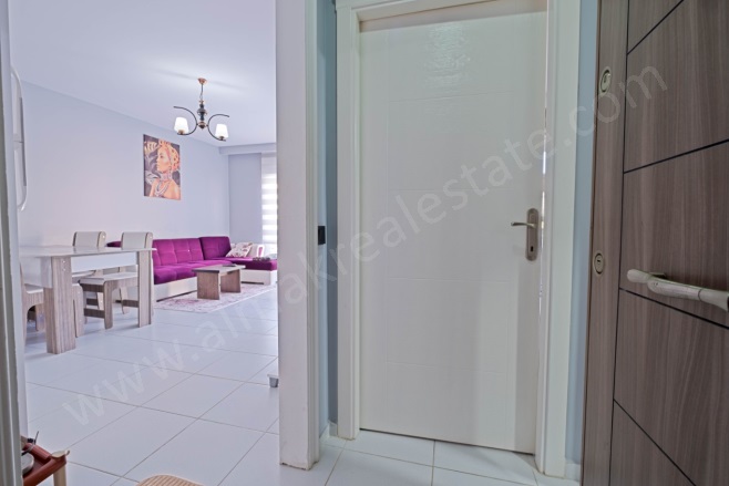 Mahmutlar Mah. Alanya Acil Satılık Daire |  1+1 Oda | 55M2 64.000€ Eşyalı  | 2. Kat | Klima | 1 Banyo | 1 Yatak Odası Resim-1