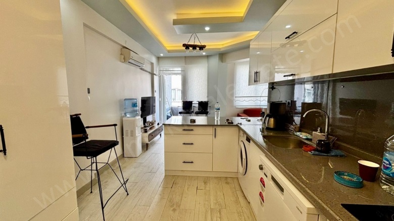 Oba Mah. Alanya Acil Satılık Daire |  1+1 Oda | 90M2 4.500.000Tl Eşyalı  | 2. Kat | Klima | 1 Banyo | 2 Yatak Odası Resim-4