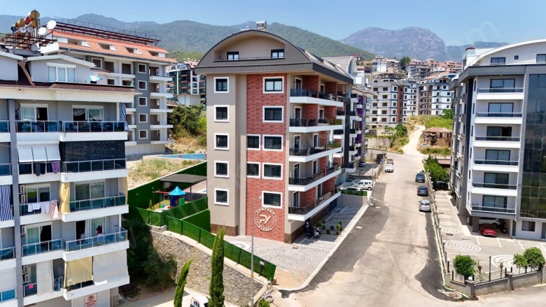 Oba Mah. Alanya Acil Satılık Daire |  2+1 Oda | 90M2 4.600.000Tl | 4. Kat | Klima | 1 Banyo | 2 Yatak Odası Resim-1