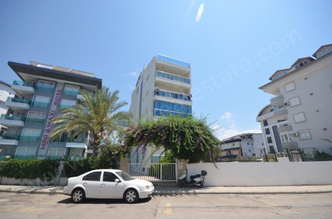 Oba Mah. Alanya Acil Satılık Daire |  1+1 Oda | 55M2 80.000€ Eşyalı  | 1. Kat | Klima | 1 Banyo | 1 Yatak Odası Resim-2