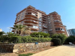 Alanya Tosmur Mah. Satılık Daire 2+1 110 M2 | 4. Kat | Klima | 2 Banyo | 2 Yatak Odası