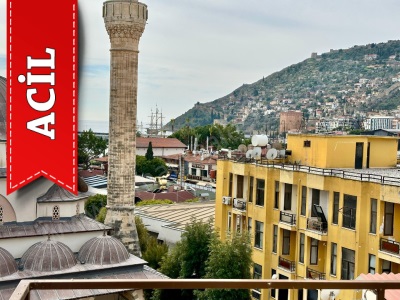 1+1 Alanya Center Da Çok Uygun Acil Satılık Daire Full Eşyalı Yat Liman Manzaralı Çarşı Mah