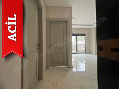 Alanya Kestel Mahallesi Kurt Suit Residance 1+1 Acil Satılık Daire Mah