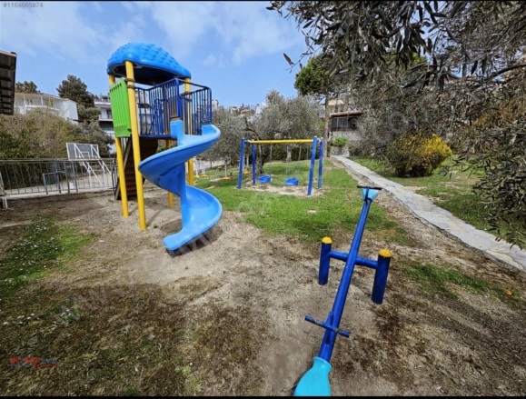 Soğucak Mah. Kuşadası Satılık Yazlık |  3+1 Oda | 180M2 5.400.000Tl  Krediye Uygun  | Tripleks | Klima | 2 Banyo | 3 Yatak Odası Resim-4