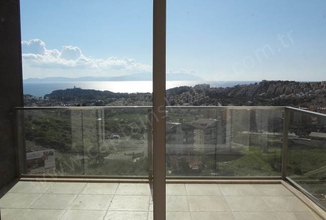 Değirmendere Mah. Kuşadası Satılık Daire |  3+1 Oda | 132M2 7.500.000Tl Eşyalı  | 4. Kat | Klima | 2 Banyo | 3 Yatak Odası Resim-1