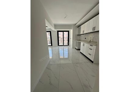 Kuşadası Kadınlardenizinde Satılık Daire 2+1 Dublex Havuzlu Site İçinde Kadınlar Denizi Mah