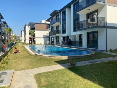 Kuşadası Davutlarda Satılık Daire Konforlu 3+1 Sıfır Ler… Davutlar Mah