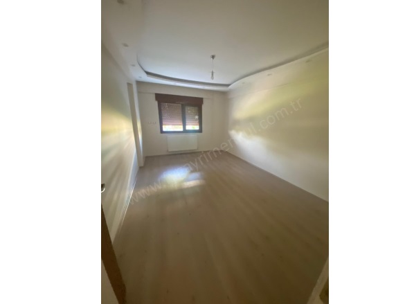 Güzelyurt Mah. Yunusemre Kiralık Daire |  3+1 Oda | 125M2 Aylık 42.000Tl | 1. Kat | Doğalgaz(Kombi) | 1 Banyo | 1 Yatak Odası Resim-4