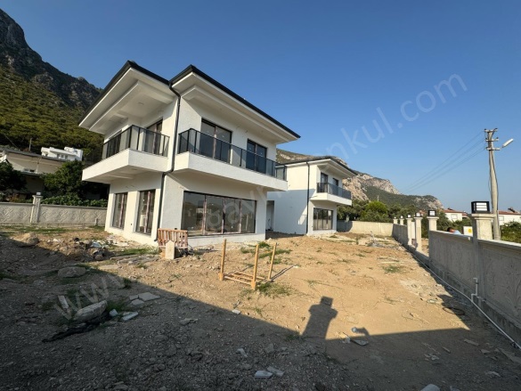 Ören Mah. Milas Satılık Villa |  3+1 Oda | 580M2 17.500.000Tl | Villa | Klima | 2 Banyo | 1 Yatak Odası Resim-1