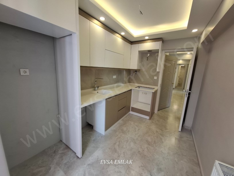 ALTINTAŞ MAH   3+1 KÖŞE KONUMLU MİGROS YAKINI SATILIK DAİRE 