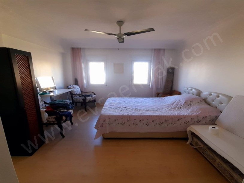MENEMEN SEYREK VİLLAKENTİN EN DEĞERLİ LOKASYONUNDA 750m² MÜSTAKİL BAHÇELİ 6+1 DUBLEKS VİLLA