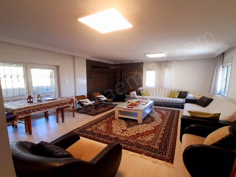 MENEMEN SEYREK VİLLAKENTİN EN DEĞERLİ LOKASYONUNDA 750m² MÜSTAKİL BAHÇELİ 6+1 DUBLEKS VİLLA