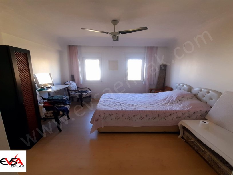 MENEMEN SEYREK VİLLAKENTİN EN DEĞERLİ LOKASYONUNDA 750m² MÜSTAKİL BAHÇELİ 6+1 DUBLEKS VİLLA
