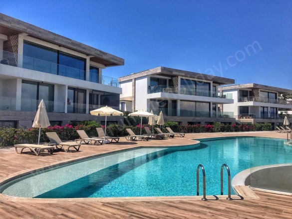 Bitez Mah. Bodrum Satılık Daire |  3+1 Oda | 200M2 1.350.000€  Krediye Uygun  | Dubleks | Vrv | 4 Banyo Resim-2
