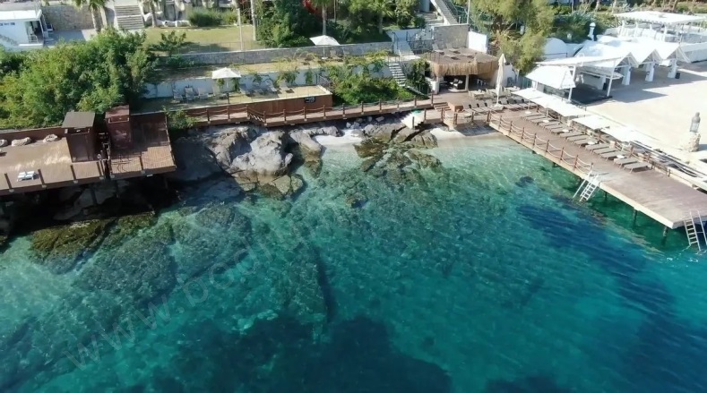 Bitez Mah. Bodrum Satılık Daire |  3+1 Oda | 200M2 1.350.000€  Krediye Uygun  | Dubleks | Vrv | 4 Banyo Resim-4