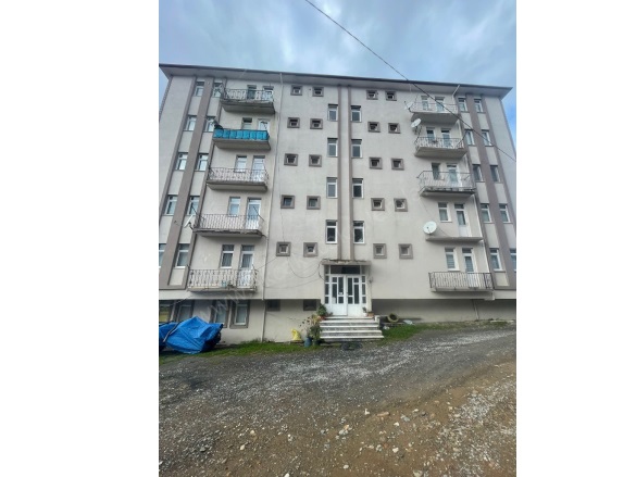 Yukarı Mah. Akçakoca Satılık Daire |  3+1 Oda | 110M2 1.200.000Tl  Krediye Uygun  Eşyalı  | Giriş Katı | Doğalgaz(Kombi) | 1 Banyo | 3 Yatak Odası Resim-1