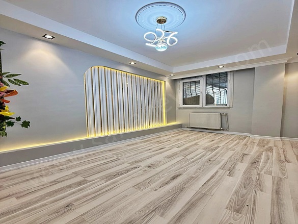 Selahaddin Eyyubi Mah. Esenyurt Satılık Daire |  3+1 Oda | 145M2 2.100.000Tl  Krediye Uygun  | Yüksek Giriş | Doğalgaz(Kombi) | 1 Banyo | 1 Yatak Odası Resim-4