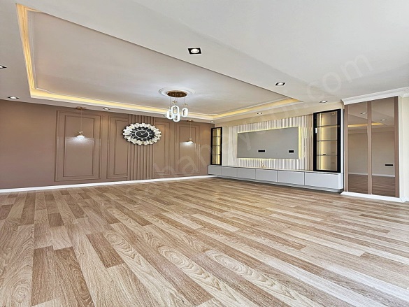 Ardıçlı Mah. Esenyurt Satılık Daire |  2+1 Oda | 115M2 3.199.000Tl  Krediye Uygun  | 3. Kat | Doğalgaz(Kombi) | 1 Banyo | 1 Yatak Odası Resim-2