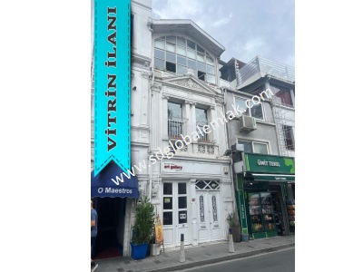 Arnavutköy Merkez De Manzaralı Üç Katlı Satılık Bina Müstakil Beşiktaş Mah