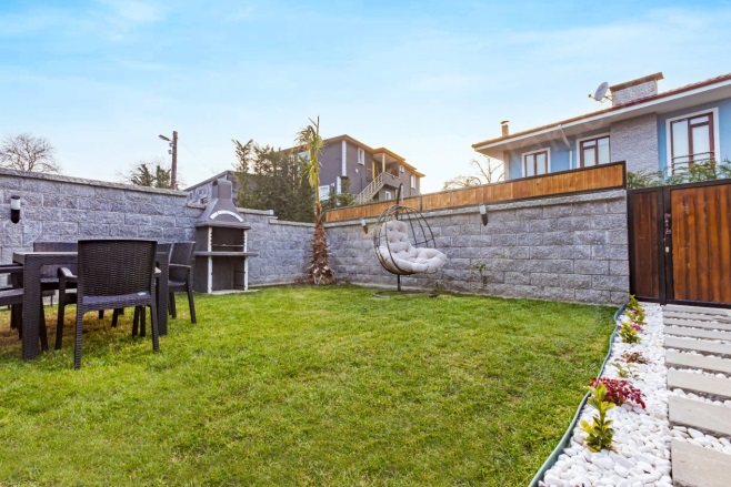 Kırkpınar Soğuksu Mah. Sapanca Günlük Kiralık Villa |  4+1 Oda |Aylık 14.000Tl Eşyalı  | Doğalgaz(Kombi) | 5 Banyo | 4 Yatak Odası Resim-3