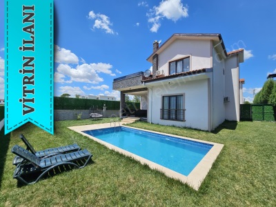 Müstakil Bahçeli Havuzlu Lüks 4+1 Hemen Taşınmaya Hazır Satılık Villa Kartepe Acısu Mah