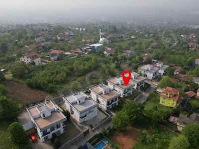 Villa Kaufen In  Türkei, Kocaeli, Kartepe, Derbent Str. , 200 m2