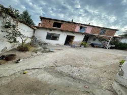 Turgutlu Derbent Mah. Satılık Müstakil Ev 2+1 310 M2 | Klima