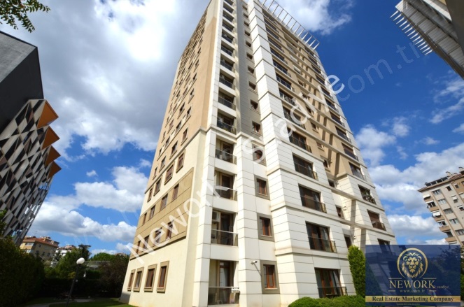 Altayçeşme Mah. Maltepe Satılık Daire |  3+1 Oda | 155M2 15.250.000Tl  Krediye Uygun  | 3. Kat | Doğalgaz(Kombi) | 2 Banyo | 3 Yatak Odası Resim-1