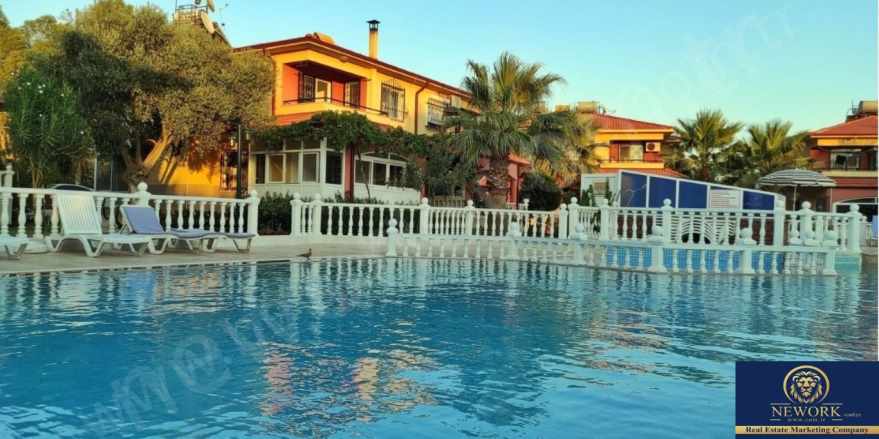 Didim Altınkumda Satılık Villa Havuzlu Eşyalı 3+1 Altınkum Mah