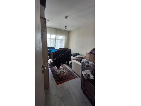 Bağlarbaşı Mah. Maltepe Satılık Daire |  3+1 Oda | 97M2 4.750.000Tl  Krediye Uygun  | 4. Kat | Doğalgaz(Kombi) | 1 Banyo | 3 Yatak Odası Resim-3