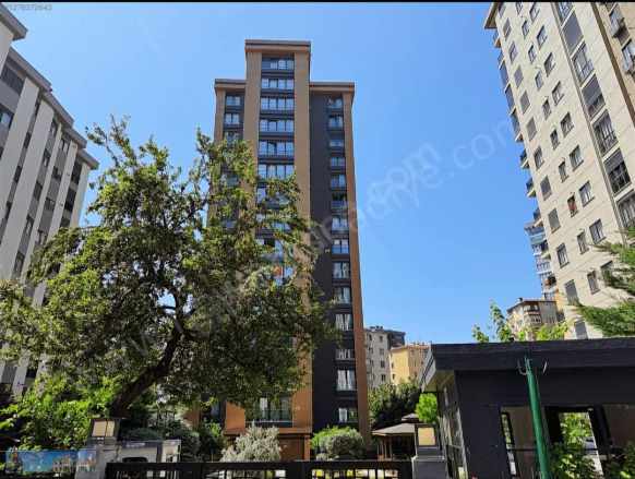 Kozyatağı Kozzyye Yakın Satılık Daire 10 Kat Ferah Otoparklı 2+1 Kadıköy Mah