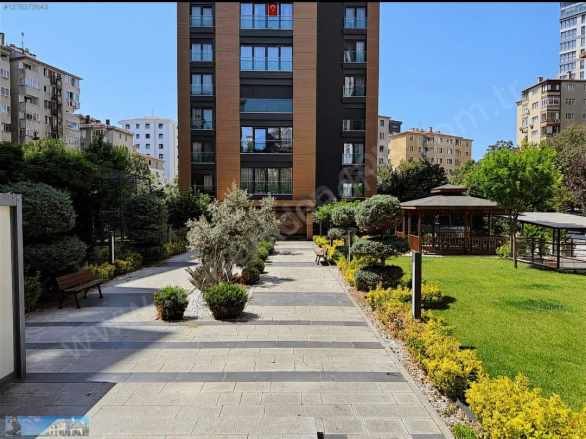 Kozyatağı Kozzyye Yakın Satılık Daire 10 Kat Ferah Otoparklı 2+1 Kadıköy Mah