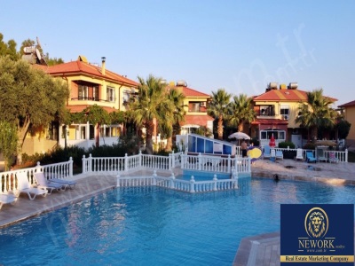 Didim Altınkumda Satılık Villa Havuzlu Eşyalı 3+1 Altınkum Mah