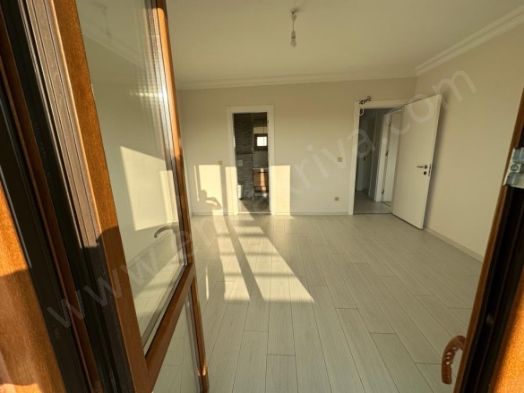 Riva Mah. Beykoz Satılık Villa |  5+2 Oda | 320M2 25.000.000Tl  Krediye Uygun  | Tripleks | Doğalgaz(Kombi) | 4 Banyo | 4 Yatak Odası Resim-4