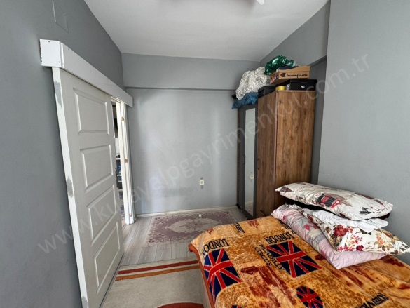 Yeditepe Mah. Şahinbey Satılık Daire | 1.600.000Tl Eşyalı  | 5. Kat | Doğalgaz(Kombi) | 1 Banyo Resim-1