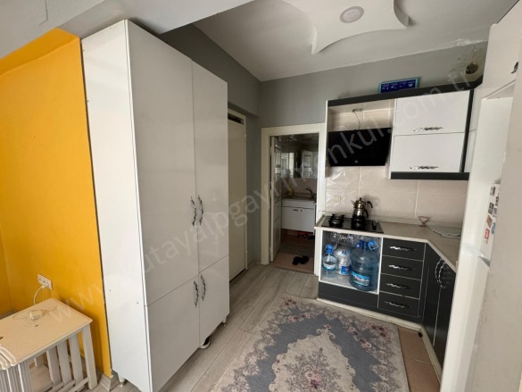 Yeditepe Mah. Şahinbey Satılık Daire | 1.600.000Tl Eşyalı  | 5. Kat | Doğalgaz(Kombi) | 1 Banyo Resim-3