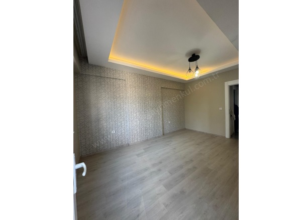 Yeditepe Mah. Şahinbey Satılık Daire |  2+1 Oda | 120M2 3.300.000Tl  Krediye Uygun  | Doğalgaz(Kombi) Resim-4