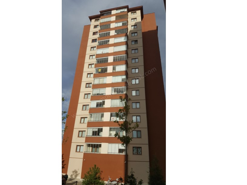 AKKENT SİTESİNDE SATILIK 3+1 DAİRE