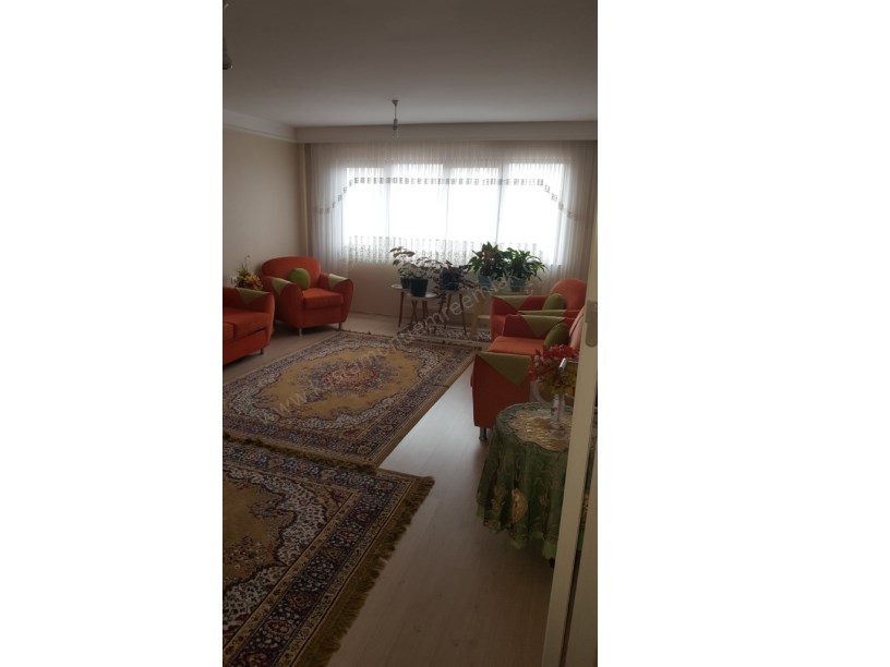 AKKENT SİTESİNDE SATILIK 3+1 DAİRE